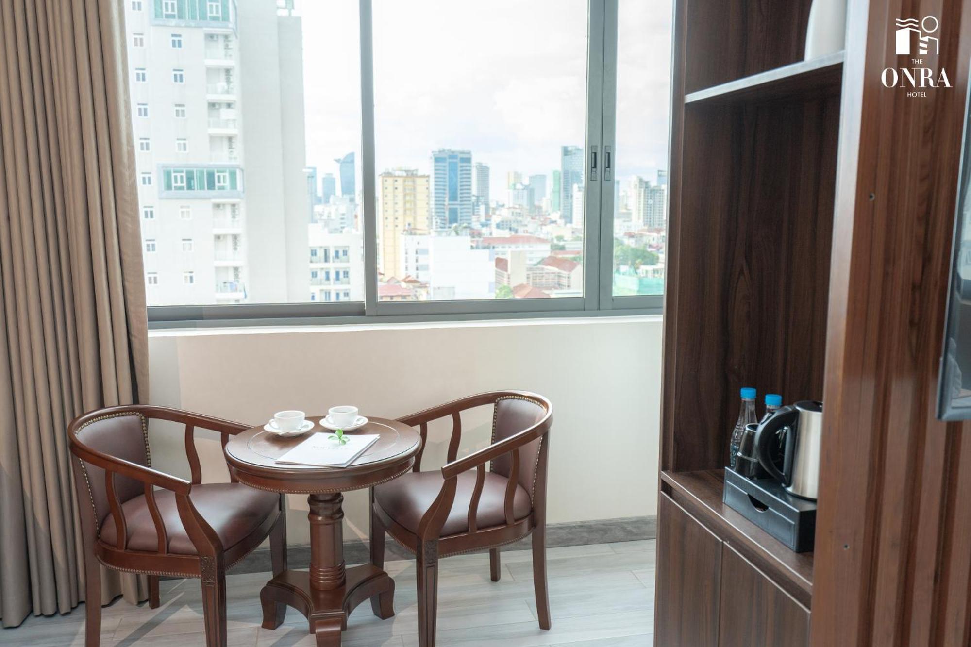 The Onra Hotel Phnom Penh Esterno foto